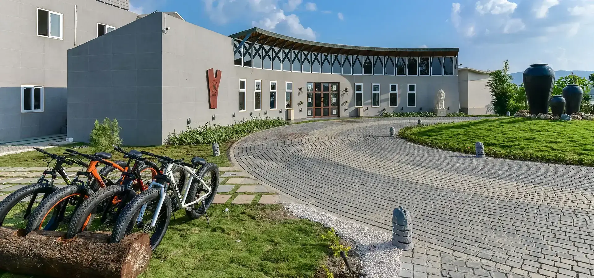 Lehar sa resort Madhai